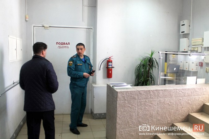МЧС и прокуратура начали массовую проверку торговых центров Кинешмы фото 20