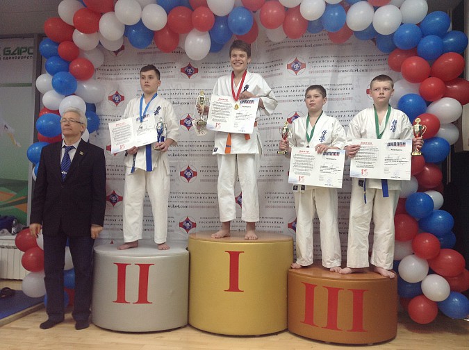 Кинешемские каратисты завоевали 9 медалей первенства России фото 2