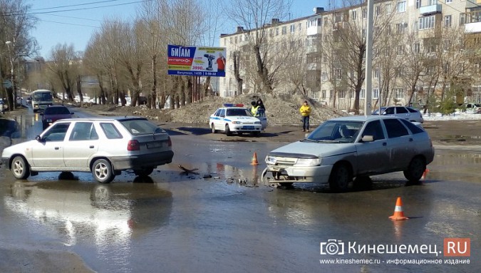 Из-за аварии в центре Кинешмы город встал в пробку фото 4