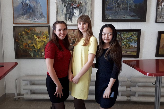 Кинешемская молодежь провела акцию «Я в театре» фото 3