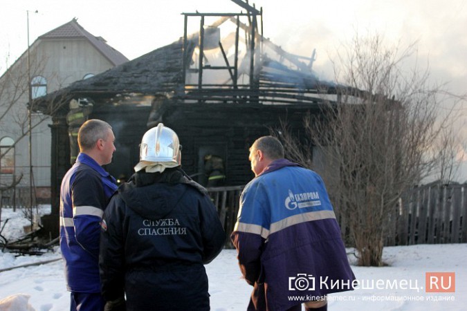На пожаре в Кинешме обнаружен труп родственника умершего накануне хозяина дома фото 6