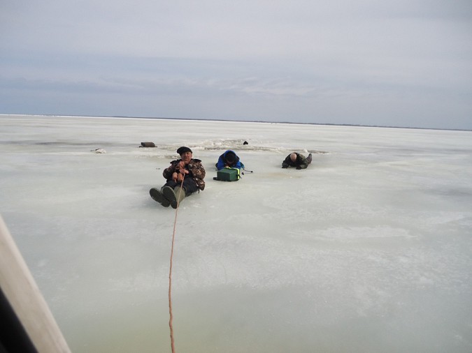В Юрьевце провалились под лед трое рыбаков фото 2
