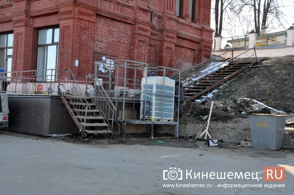 Руководство Кинешмы оценило готовность центра города к встрече туристов фото 14