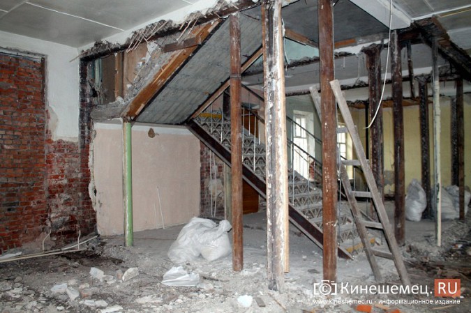 В Кинешме приступили к ремонту поликлиники имени Захаровой фото 34