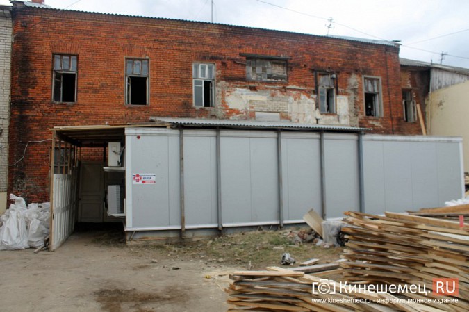 В Кинешме приступили к ремонту поликлиники имени Захаровой фото 41