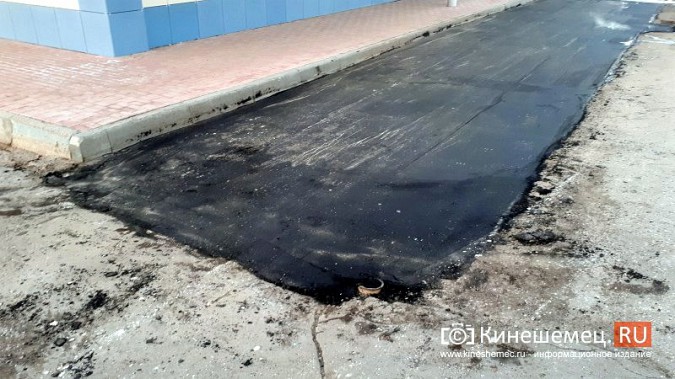 В ожидании туристов у бывшего речного вокзала в Кинешме уложили новый асфальт фото 3