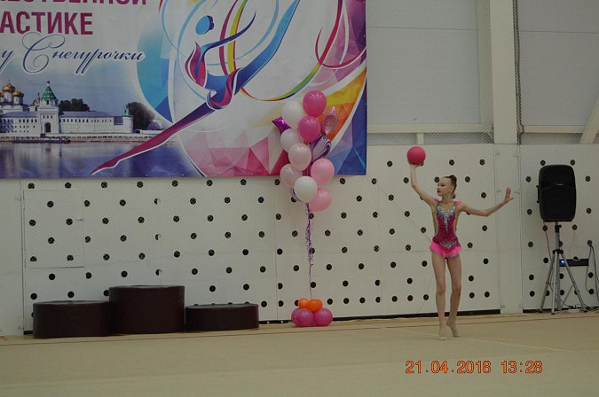 Кинешемские гимнастки успешно выступили на турнире «В гостях у Снегурочки» фото 7