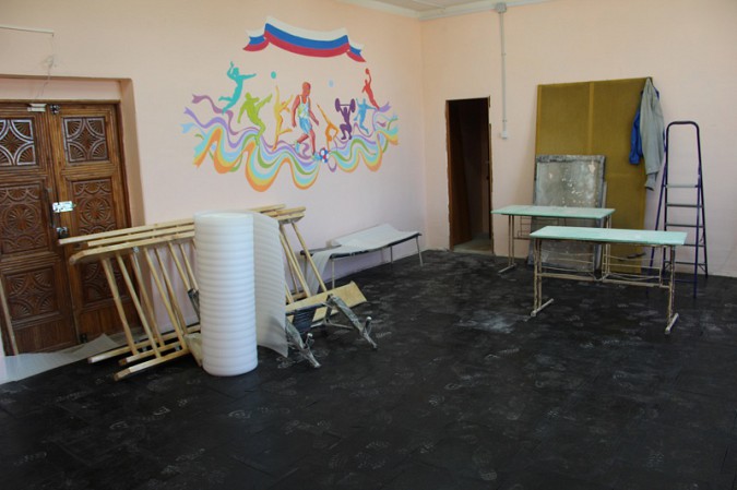 Завершается ремонт спортивного зала на улице Наволокской фото 4