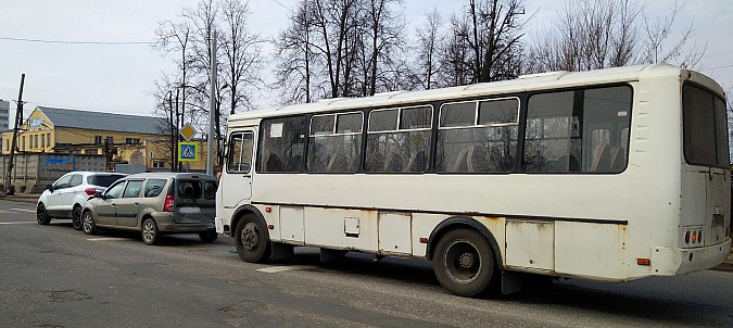В Иванове у пассажирки начались роды во время автоаварии фото 2