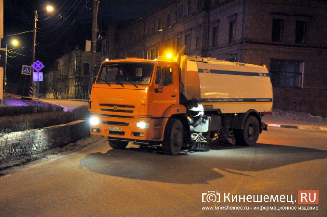 «Дорожный пылесос» из Иванова убрал центральные улицы Кинешмы фото 8