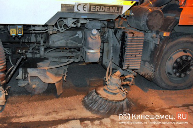 «Дорожный пылесос» из Иванова убрал центральные улицы Кинешмы фото 3