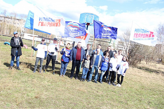 Кинешемские депутаты присоединились к общегородскому субботнику фото 13