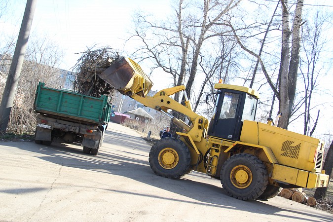 Кинешемские депутаты присоединились к общегородскому субботнику фото 4