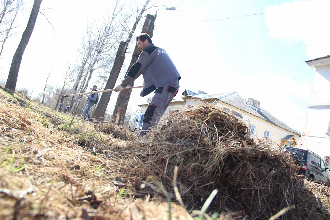 Кинешемские депутаты присоединились к общегородскому субботнику фото 7