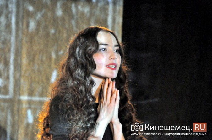 Актриса кинешемского театра показала «Мотивы на тему любви» фото 6