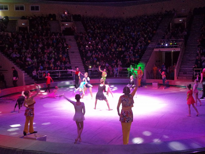 Ребята из Кинешемского детдома выехали в цирк фото 2