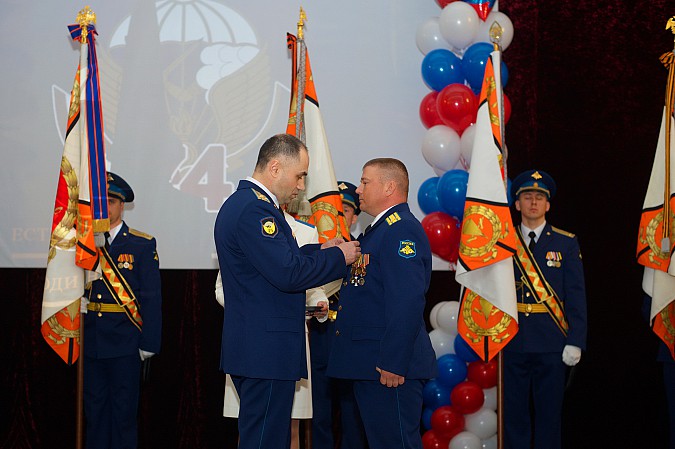 Губернатор поздравил ивановских десантников с 74-ой годовщиной образования дивизии фото 8