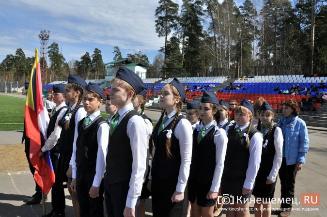 Кинешемские школьники ходили строем и пели песни фото 4