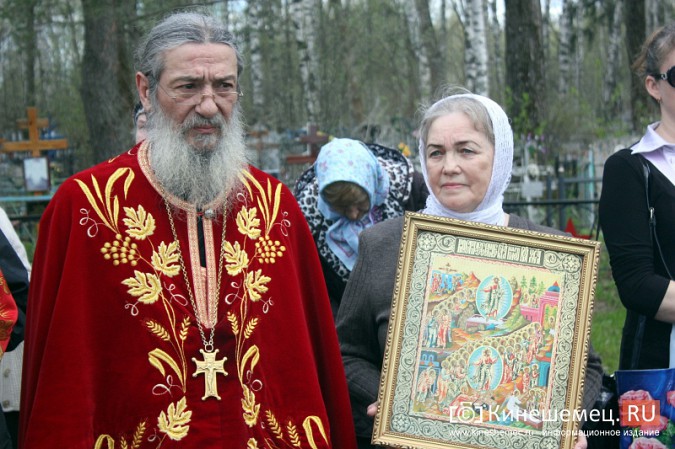 На кладбище «Затенки» в Кинешме прошел митинг в честь приближающегося Дня Победы фото 12