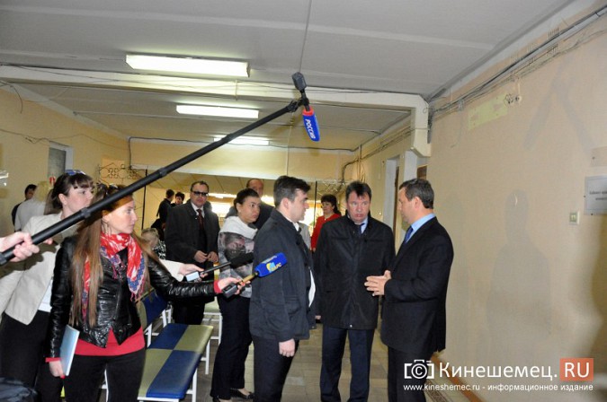 Станислав Воскресенский попросил начать ремонт поликлиники имени Захаровой с туалетов фото 7