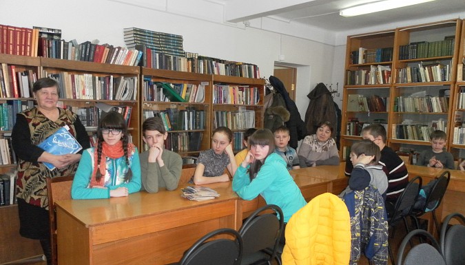 Школьники познакомились с кинешемской поэтессой фото 3