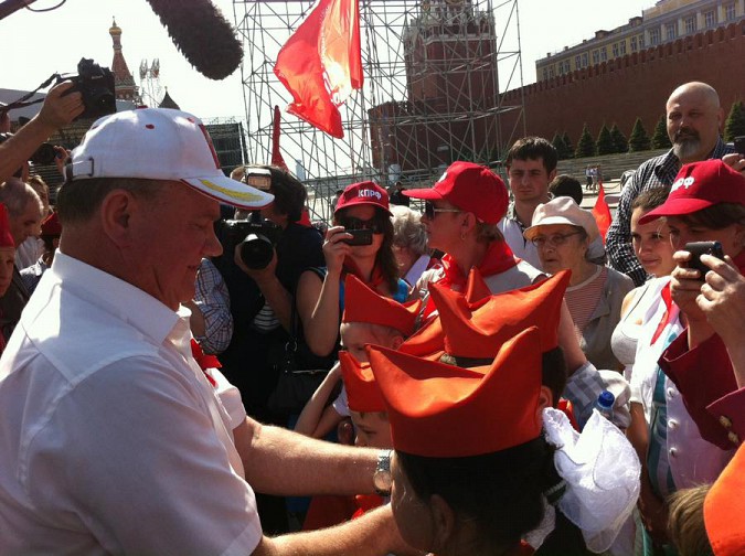 Группу кинешемских школьников примут в пионеры на Красной площади фото 2