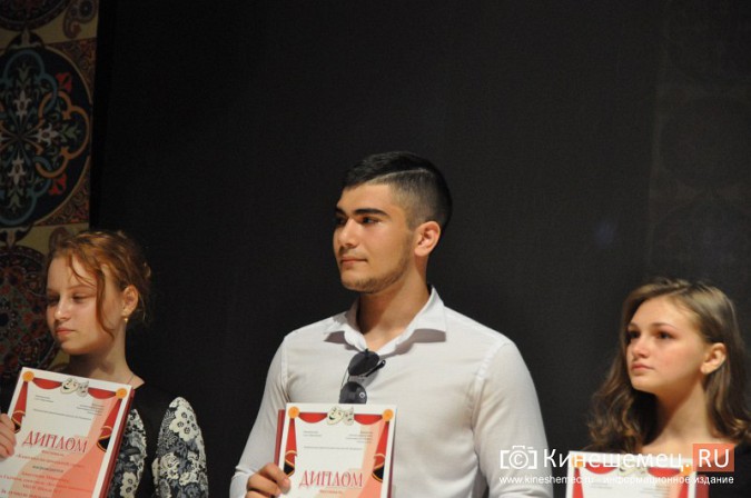 В Кинешме наградили победителей фестиваля «Классика на школьной сцене» фото 15