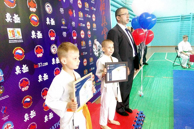Каратисты Екатерины Соколовой успешно завершили спортивный сезон фото 5