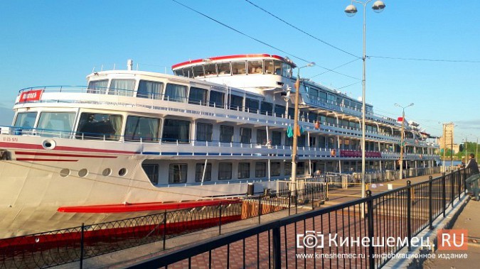 «Максим Горький» снова пришвартовался к кинешемскому причалу фото 10