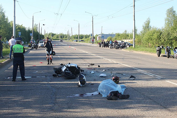 В Иванове на открытии байк-сезона насмерть разбился 24-летний мотоциклист фото 3