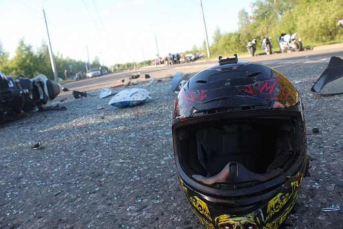 В Иванове на открытии байк-сезона насмерть разбился 24-летний мотоциклист фото 4