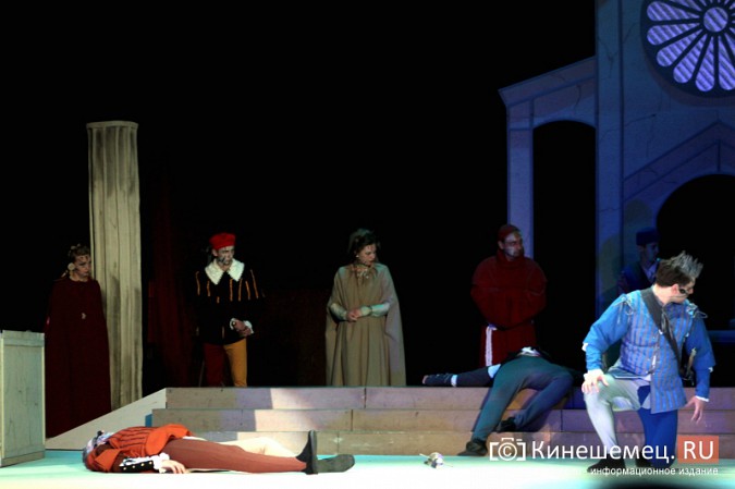 В Кинешме показали самую ожидаемую премьеру года -  «Ромео и Джульетту» фото 2