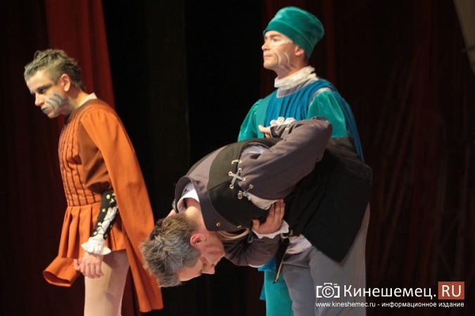 В Кинешме показали самую ожидаемую премьеру года -  «Ромео и Джульетту» фото 19