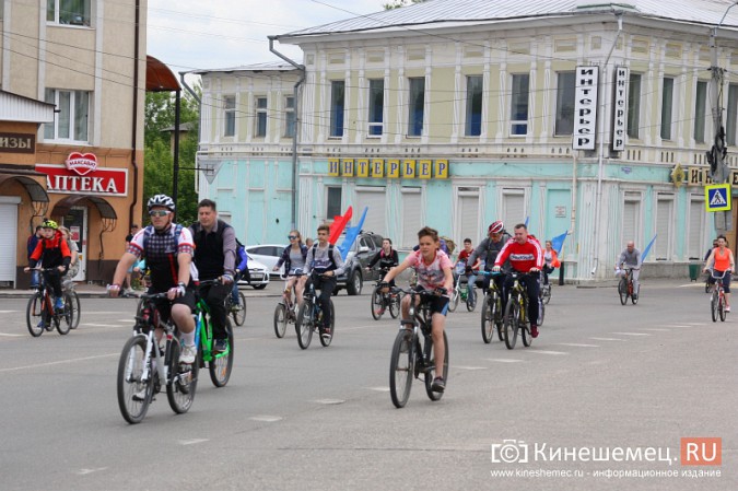 «Большой велопарад» в Кинешме собрал более 200 участников фото 30