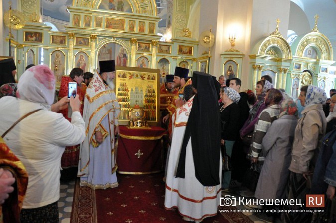 В праздник Собора Иваново-Вознесенских святых в Кинешме состоялся крестный ход фото 5