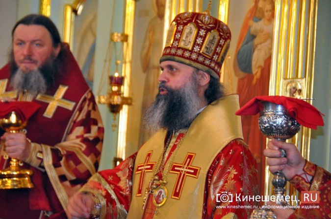 В праздник Собора Иваново-Вознесенских святых в Кинешме состоялся крестный ход фото 3