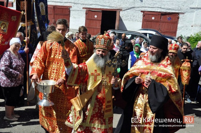 В праздник Собора Иваново-Вознесенских святых в Кинешме состоялся крестный ход фото 17