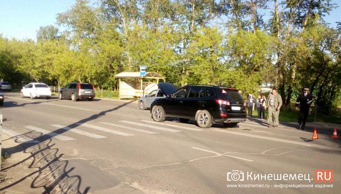 У завода имени Калинина столкнулись «Hyundai» и «Chevrolet» фото 2