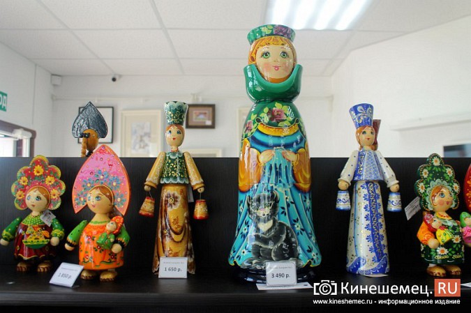 Большой ларек с изделиями народными промыслами открылся в Кинешме фото 31