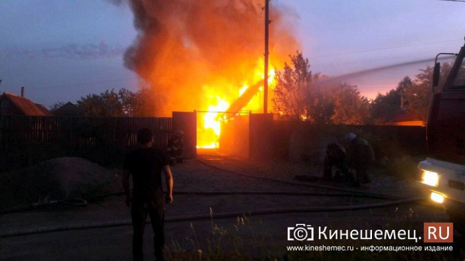 В Кинешме сгорели дом и пристройка на улице Мурманской фото 3