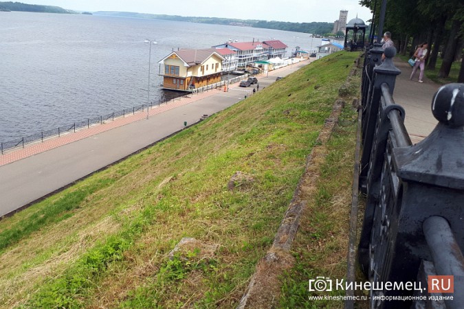 В преддверии Дня города в Кинешме приводят в порядок Волжский бульвар фото 6