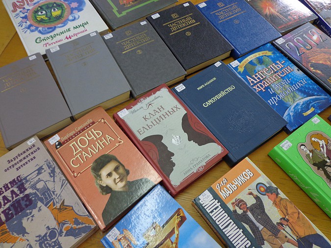 В кинешемской библиотеке открылась выставка-представление «КнигоДар» фото 2