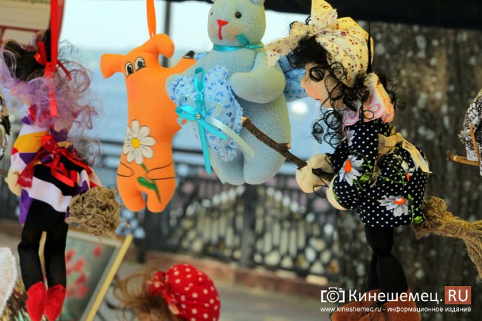 Тихоновская ярмарка в Кинешме собрала мастеров из 12 регионов фото 100