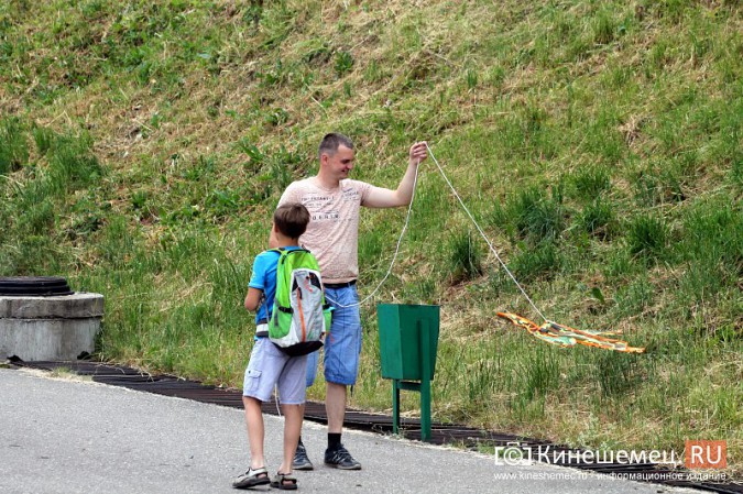 В День города в Кинешме прошел фестиваль воздушных змеев фото 25