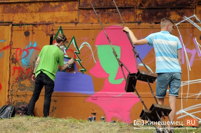 В Кинешме уличные художники разукрасили улицу Плесскую фото 14