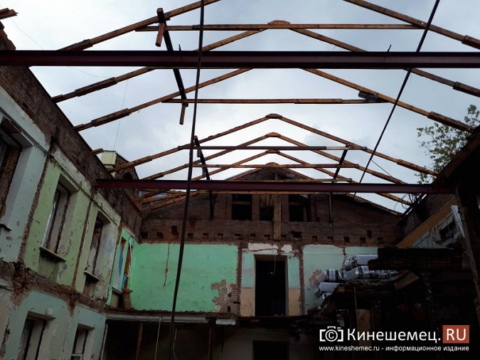 Поликлинику имени Захаровой ремонтируют почти в круглосуточном режиме фото 9