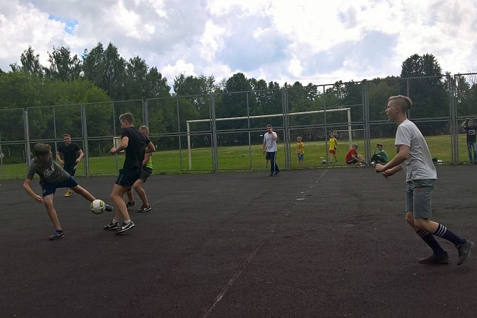 Дворовые футбольные команды начали борьбу за Кубок Александра Пахолкова фото 14