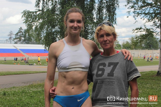 В Кинешемском парке тренируется чемпионка России по спринтерскому бегу Анна Кукушкина фото 4