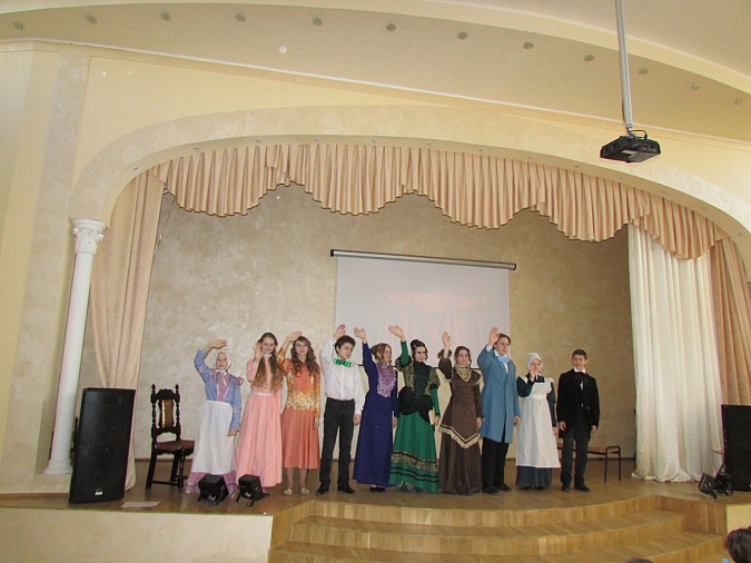 Кинешемские школьники завоевали Гран-при на областном фестивале театральных миниатюр фото 5