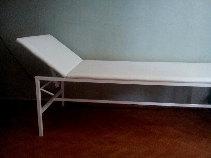 На Кинешемской «скорой» кровати с клопами заменили на жесткие кушетки фото 4